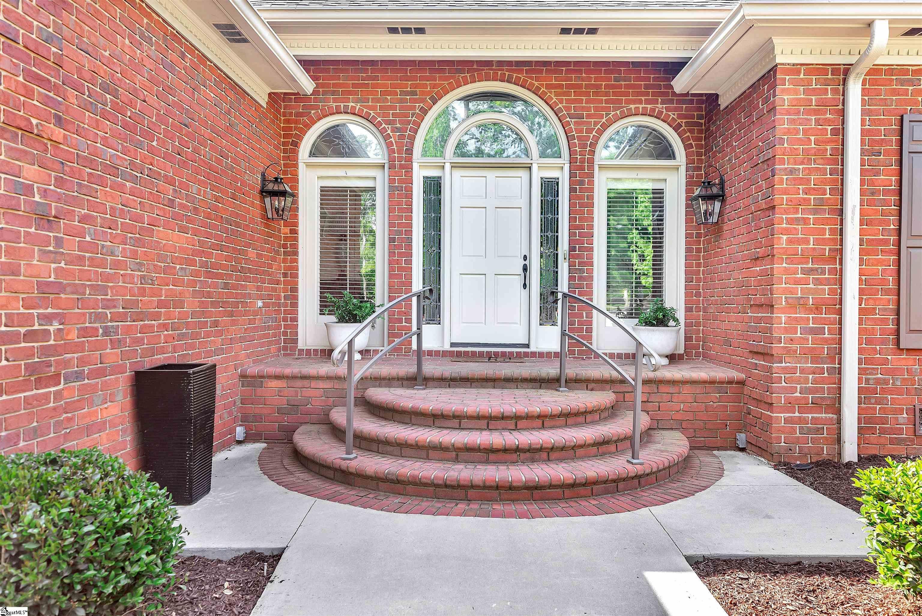 1002 Thornehill Drive