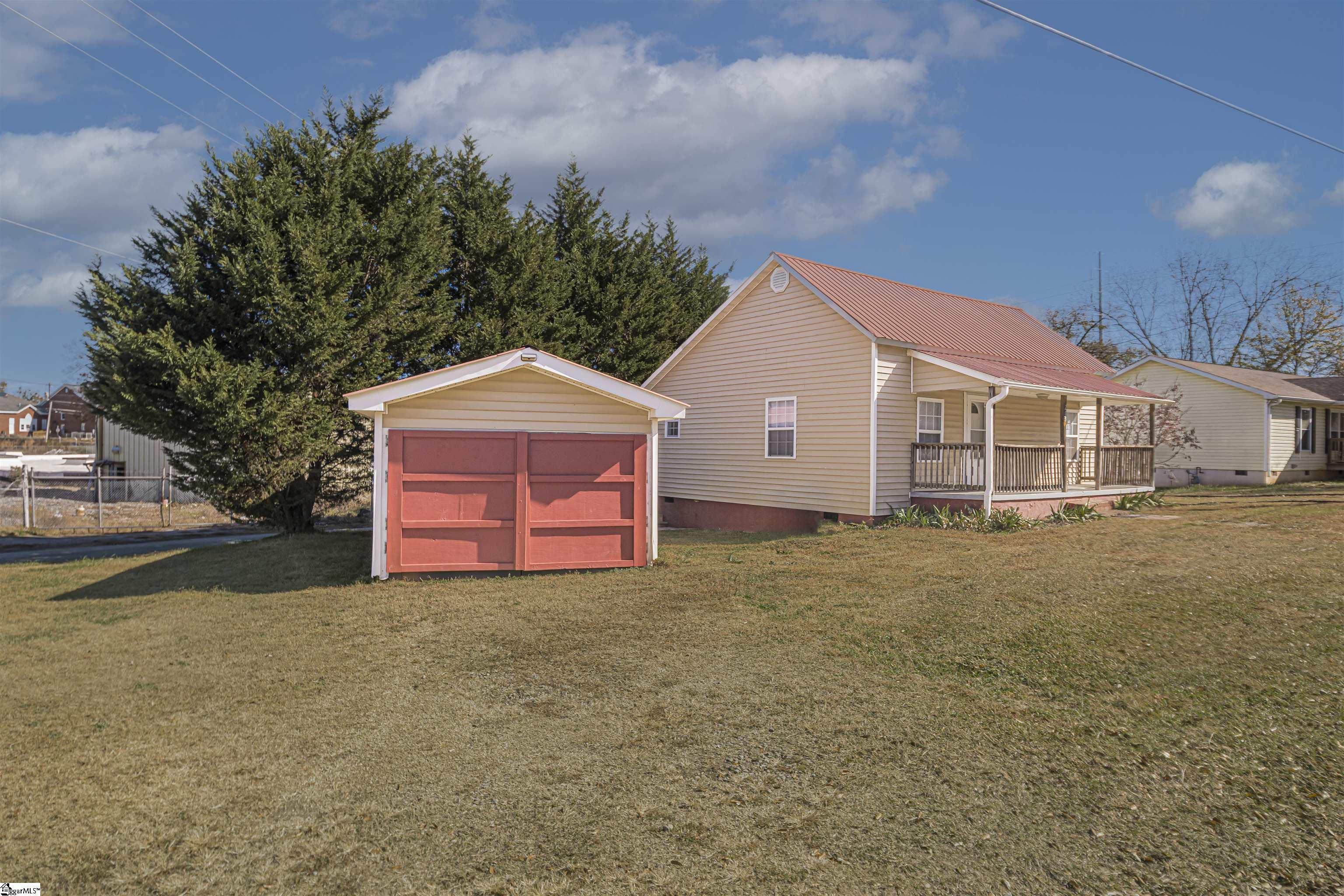 203 W Beattie Street