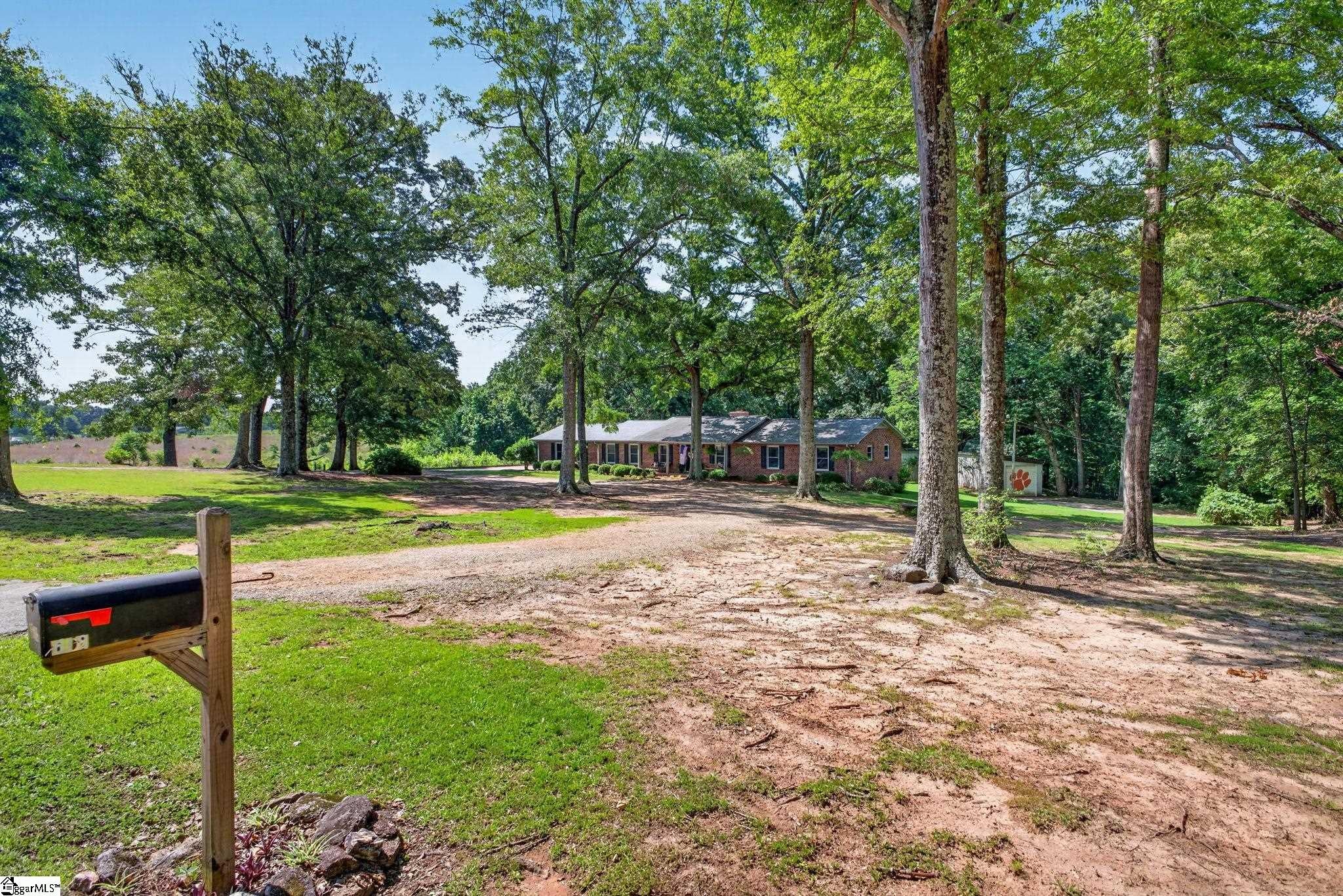 618 Racetrack Road