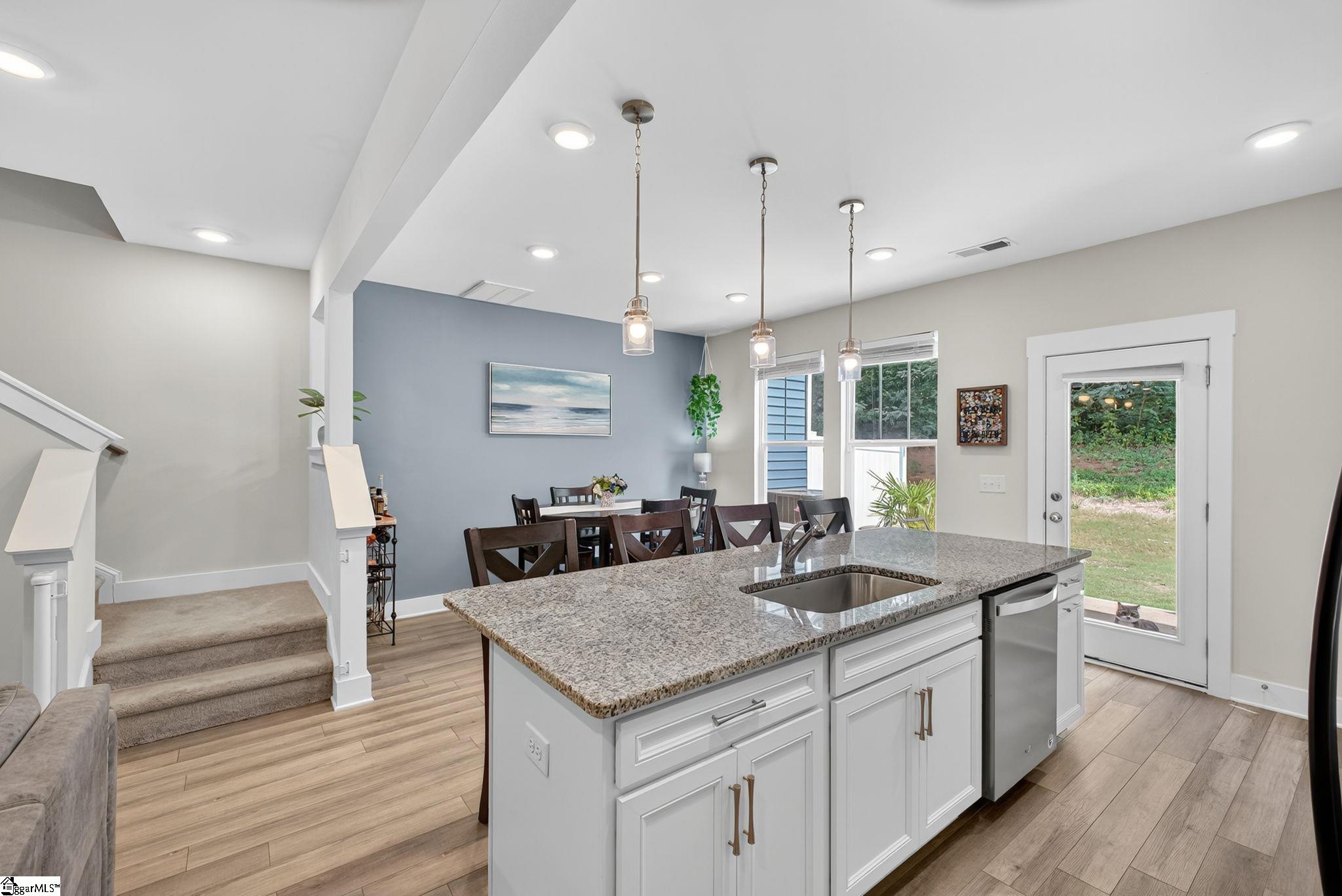 Greenville, South Carolina 29609, United States, 3 Bedrooms Bedrooms, ,3 BathroomsBathrooms,Residential,Active,193088