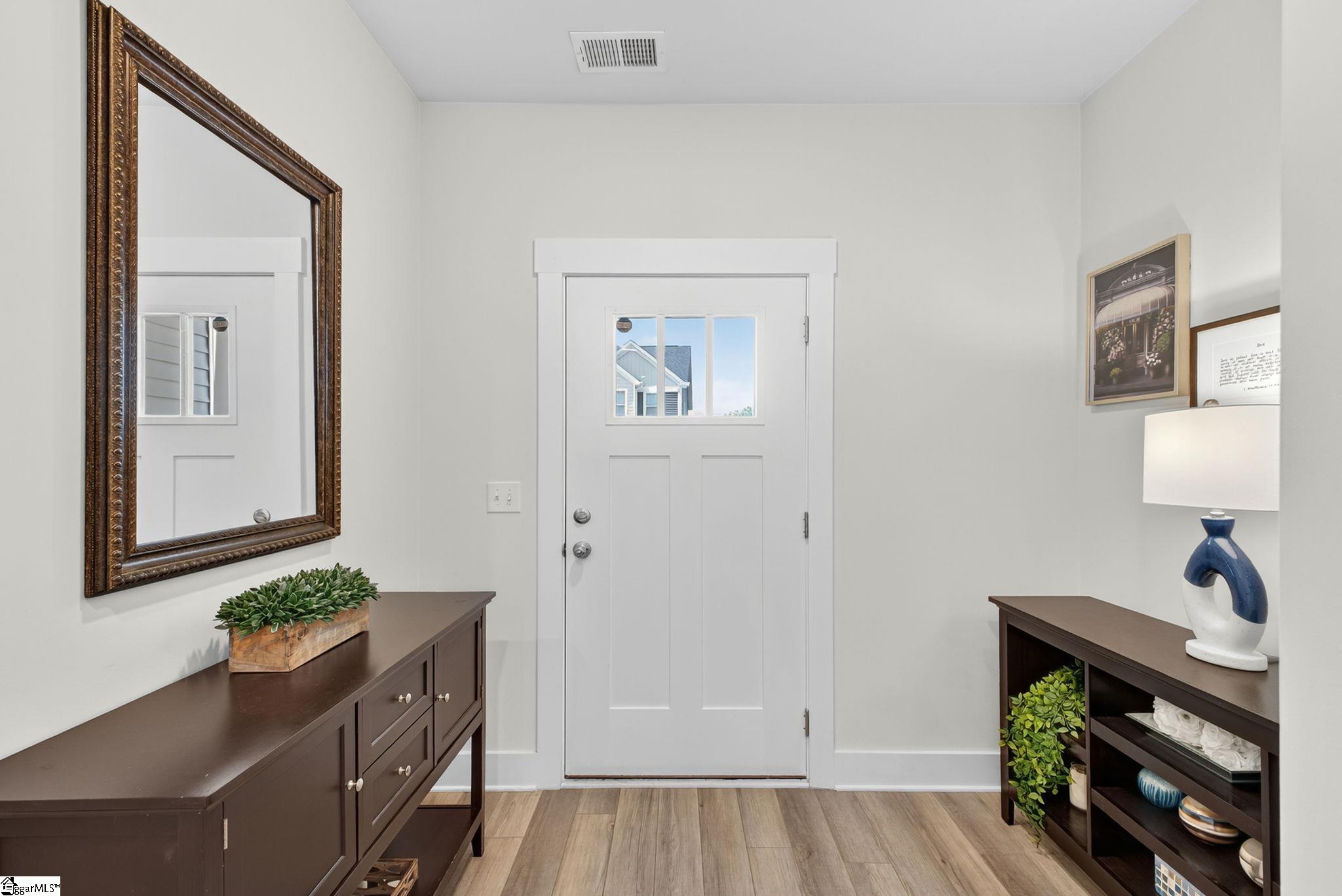 Greenville, South Carolina 29609, United States, 3 Bedrooms Bedrooms, ,3 BathroomsBathrooms,Residential,Active,193088