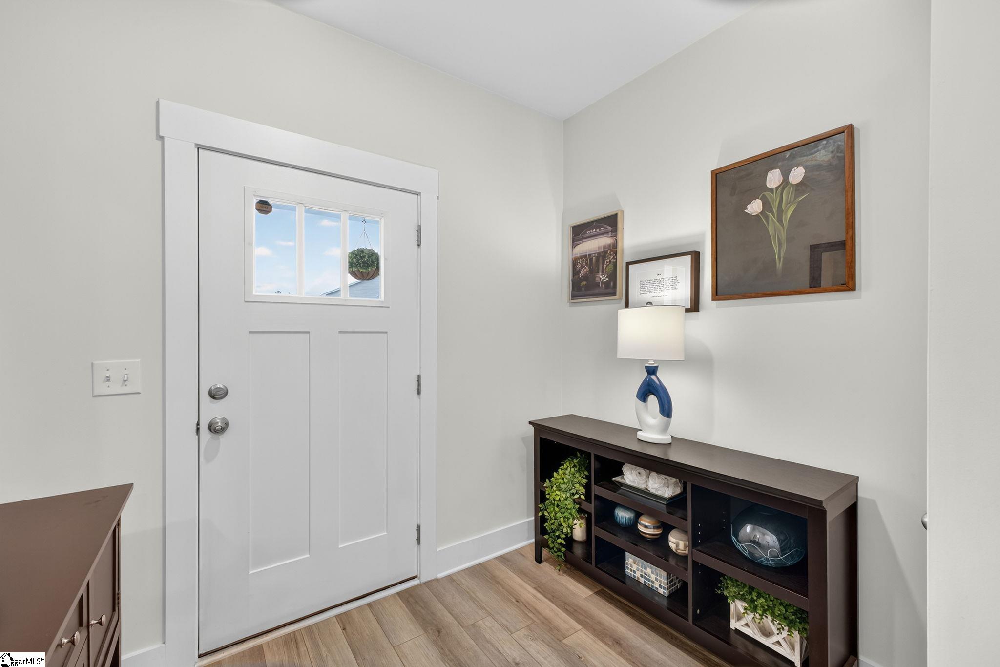 Greenville, South Carolina 29609, United States, 3 Bedrooms Bedrooms, ,3 BathroomsBathrooms,Residential,Active,193088