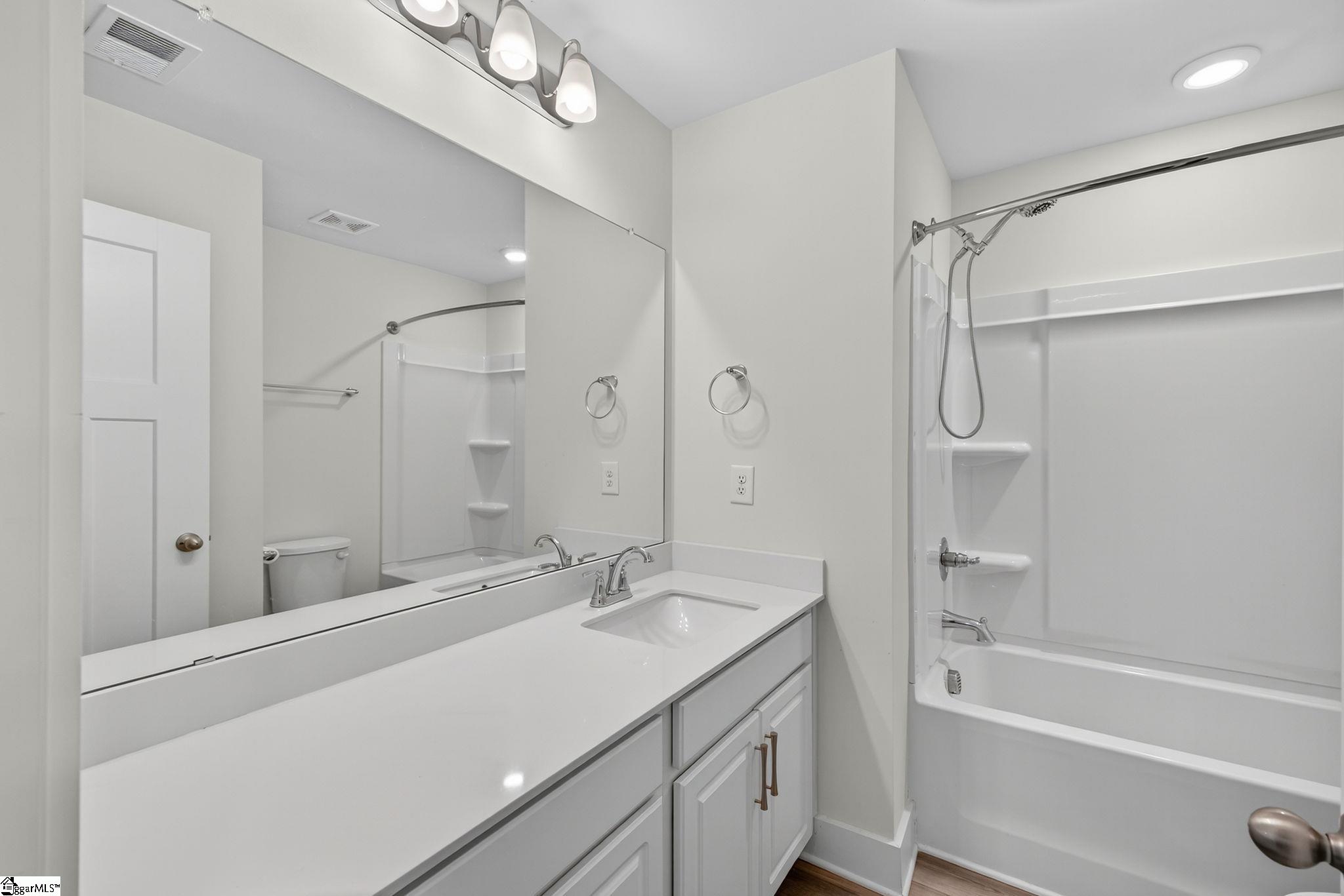 Greenville, South Carolina 29609, United States, 3 Bedrooms Bedrooms, ,3 BathroomsBathrooms,Residential,Active,193088