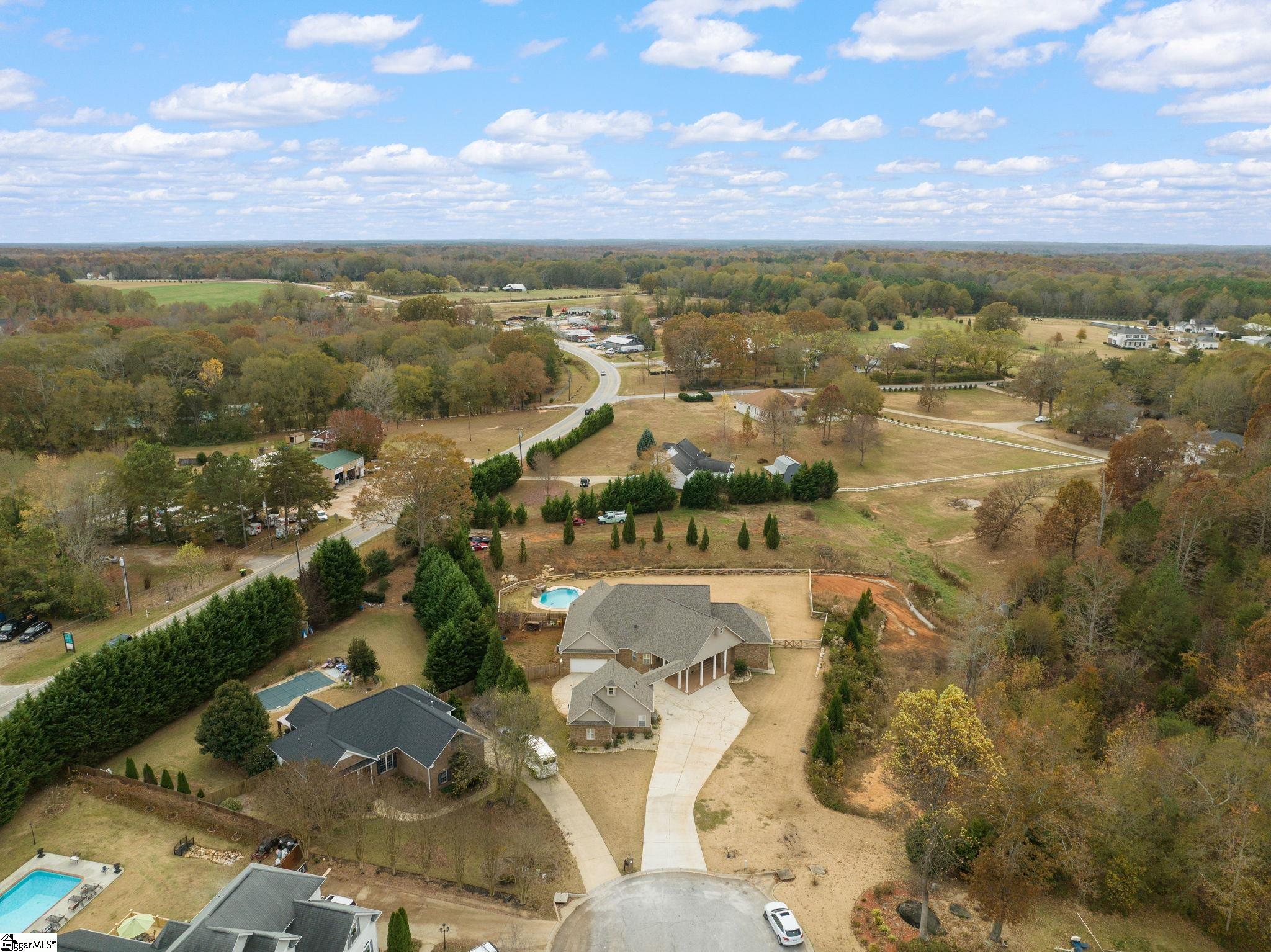 307 Forked Oak Way