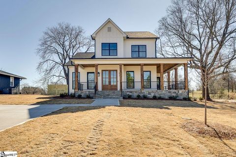 A home in Travelers Rest