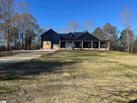 Photo of 6025 Highway 101 N, Gray Court, SC 29645 (MLS # 1580611)