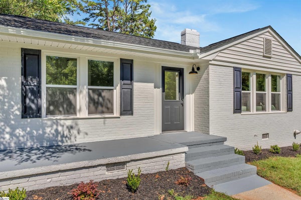 1 CASHMERE DR, GREENVILLE, SC 29605 - Image fdc0388dbc5ddcdb0c70d7155db8fdee/780208370