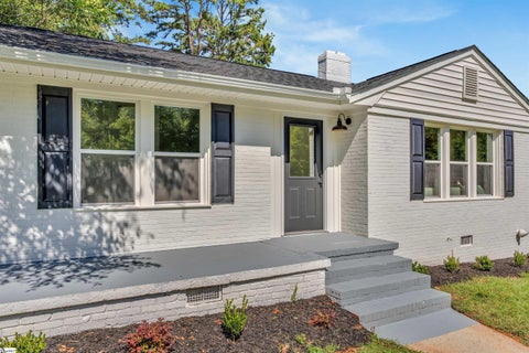 Photo of 1 Cashmere Drive, Greenville, SC 29605 (MLS # 1605549)