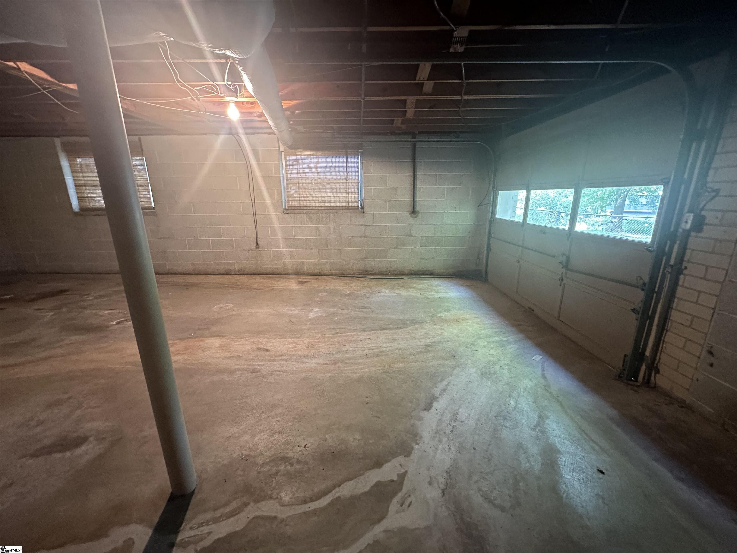 Greenville, South Carolina 29615, United States, 3 Bedrooms Bedrooms, ,3 BathroomsBathrooms,Residential,Contingent,134208