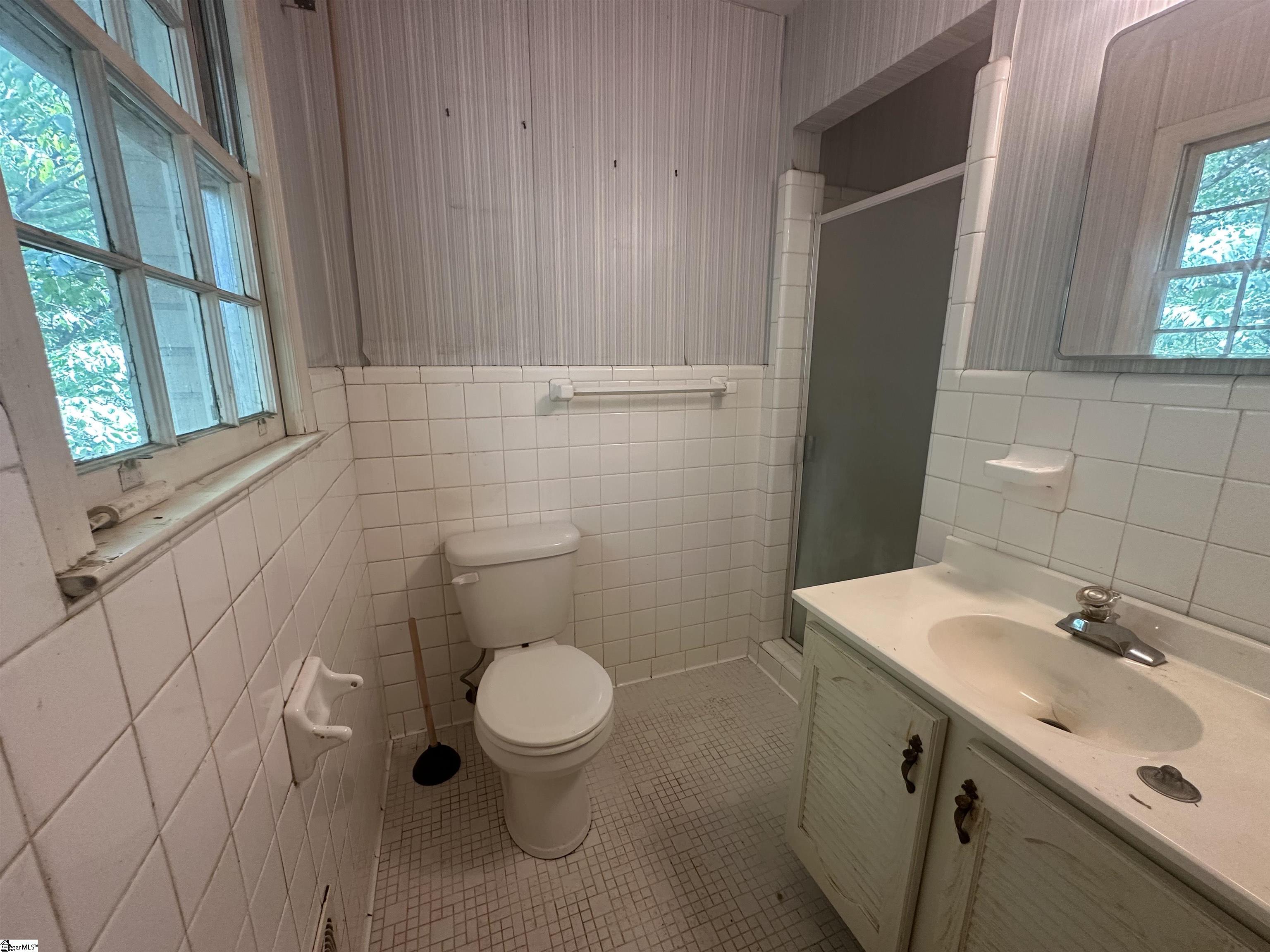 Greenville, South Carolina 29615, United States, 3 Bedrooms Bedrooms, ,3 BathroomsBathrooms,Residential,Contingent,134208