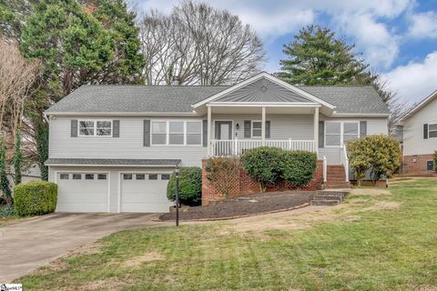 Photo of 202 Kenilworth Drive, Greenville, SC 29615 (MLS # 1582988)