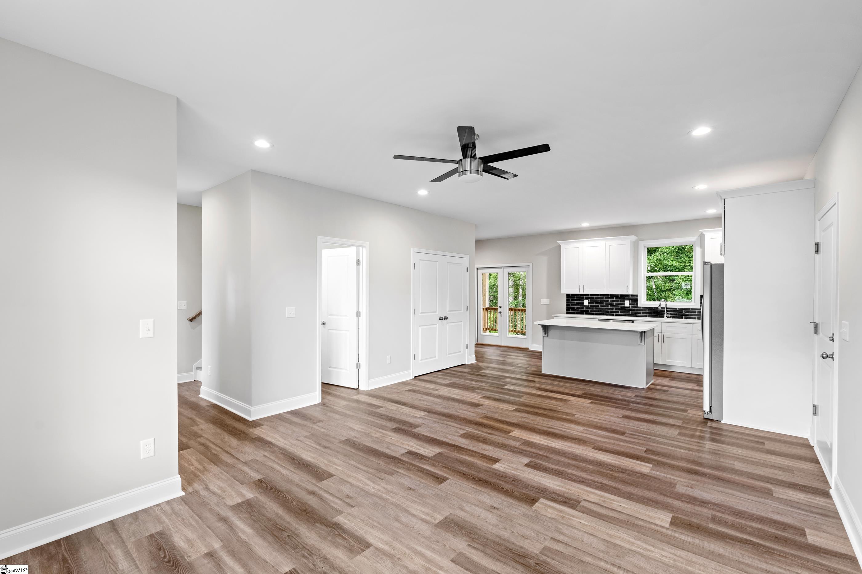 Greenville, South Carolina 29617, United States, 5 Bedrooms Bedrooms, ,4 BathroomsBathrooms,Residential,Active,225264