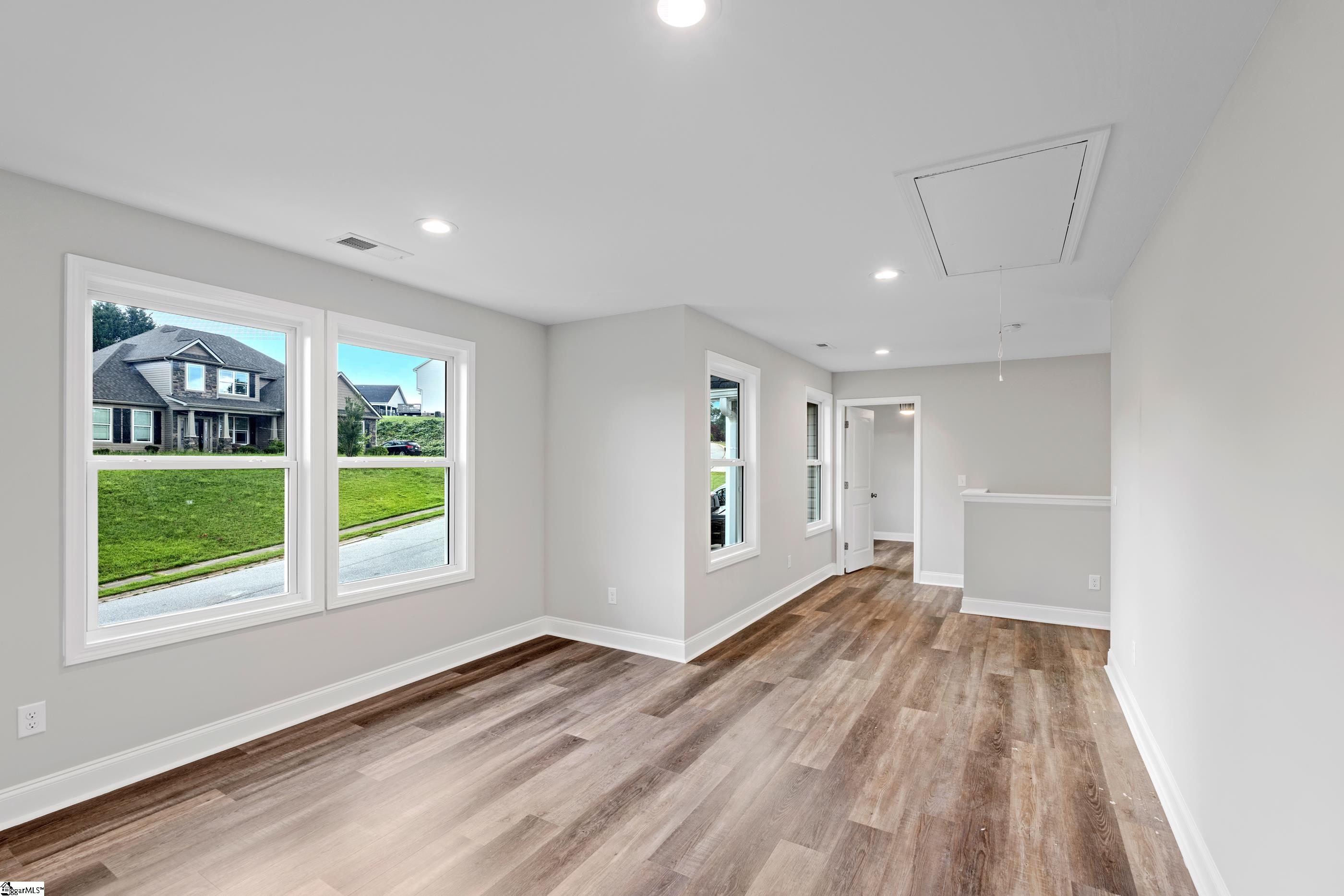 Greenville, South Carolina 29617, United States, 5 Bedrooms Bedrooms, ,4 BathroomsBathrooms,Residential,Active,225264