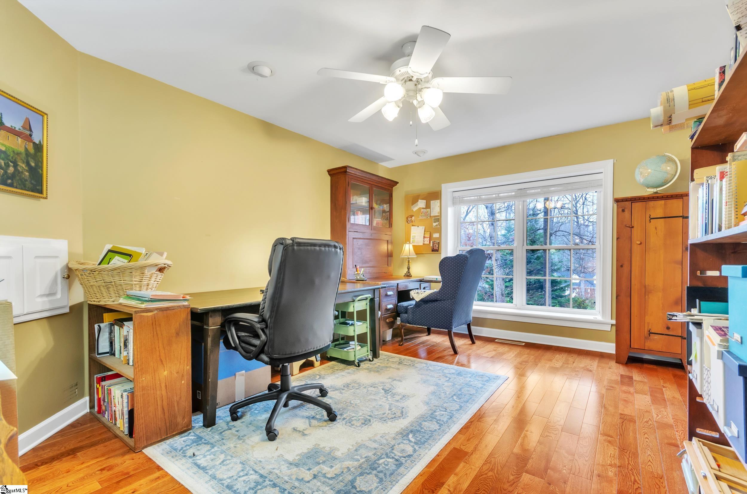 Greenville, South Carolina 29609, United States, 4 Bedrooms Bedrooms, ,4 BathroomsBathrooms,Residential,Contingent,156960