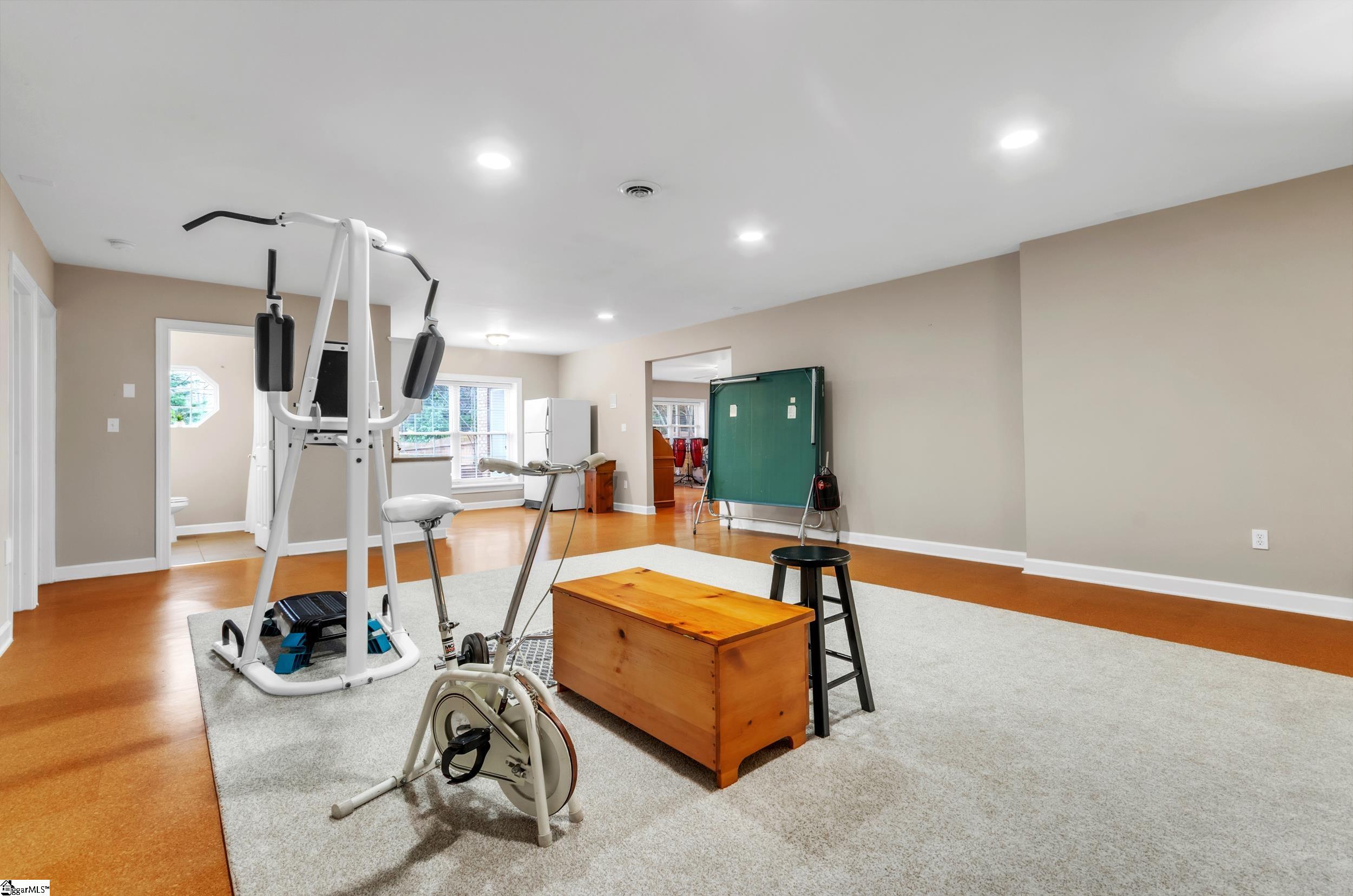 Greenville, South Carolina 29609, United States, 4 Bedrooms Bedrooms, ,4 BathroomsBathrooms,Residential,Contingent,156960