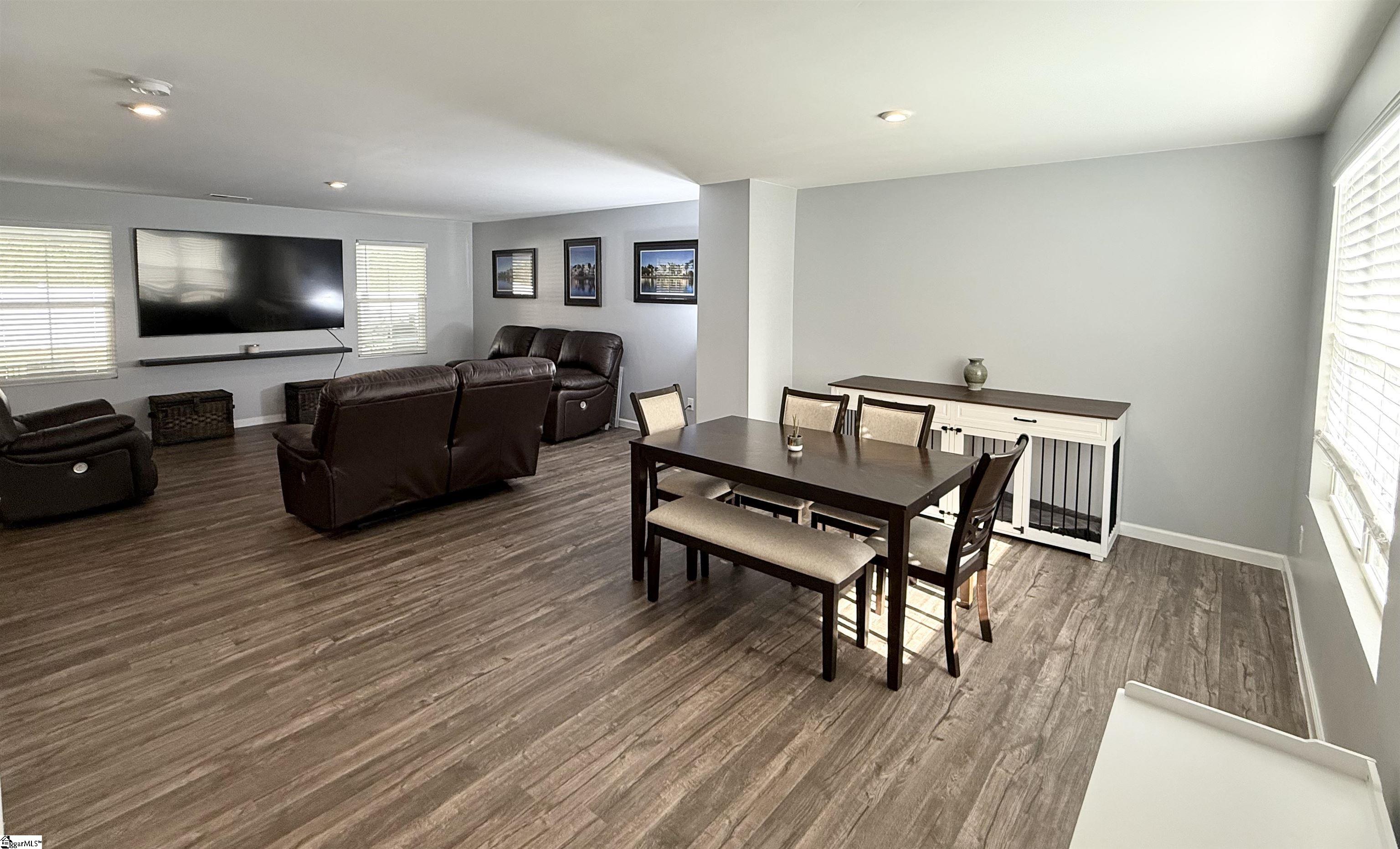 168 Queens Mill Court