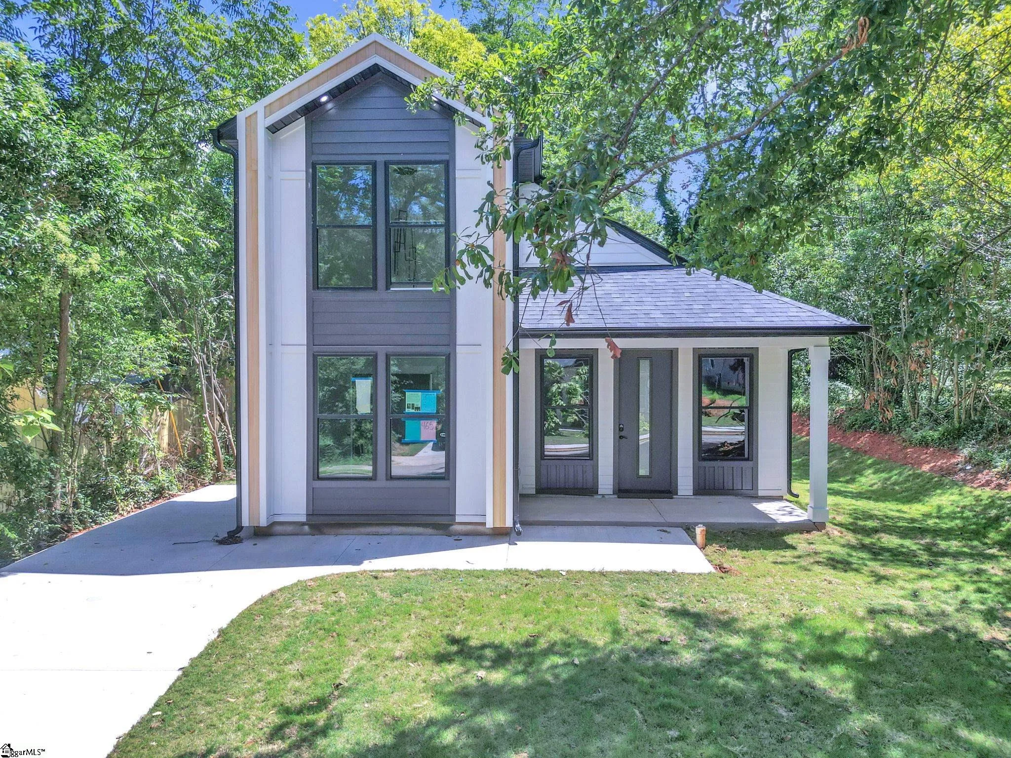 465 Tryon Street