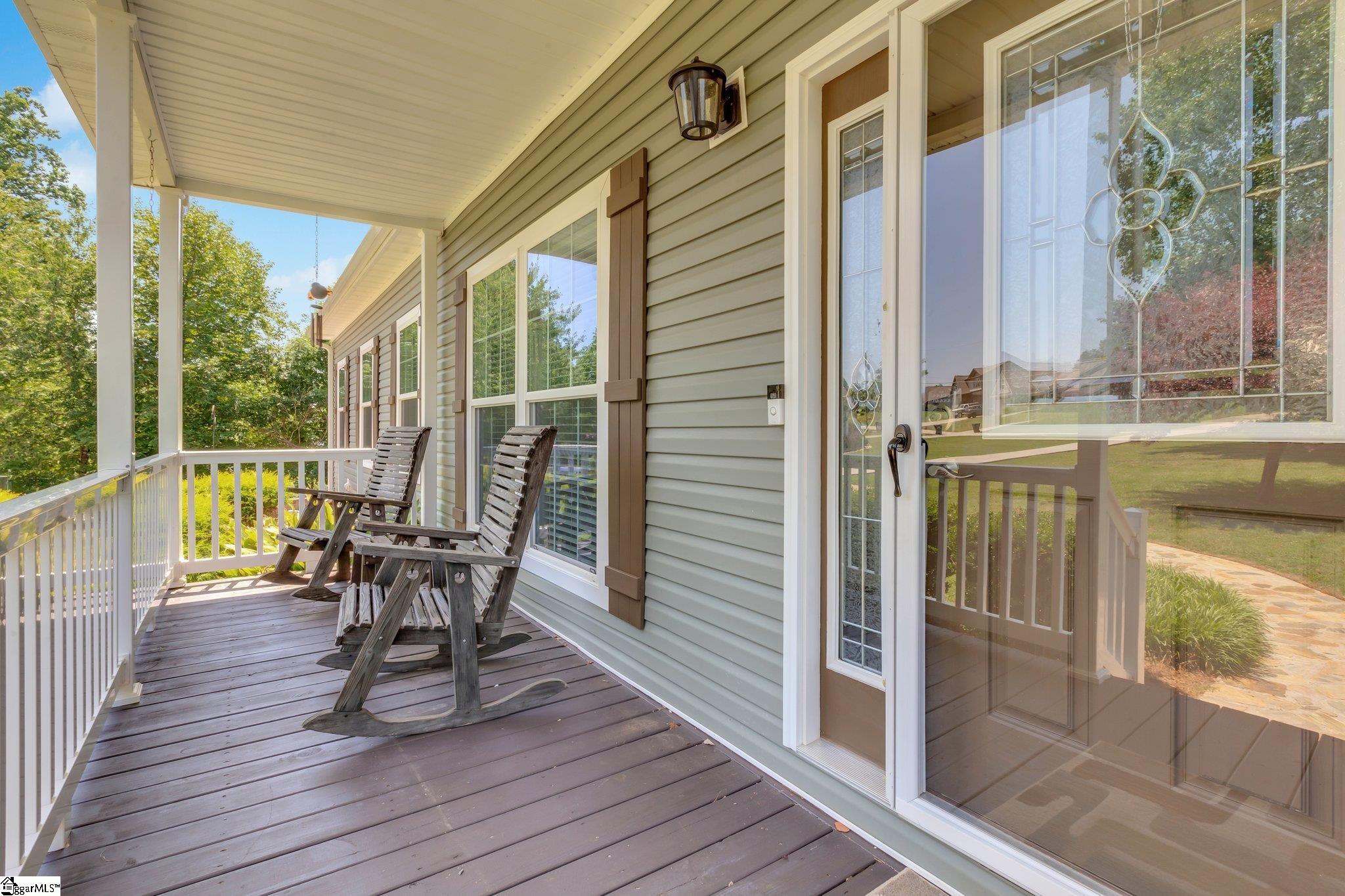 Greer, South Carolina 29651, United States, 4 Bedrooms Bedrooms, ,2 BathroomsBathrooms,Residential,Contingent,152022