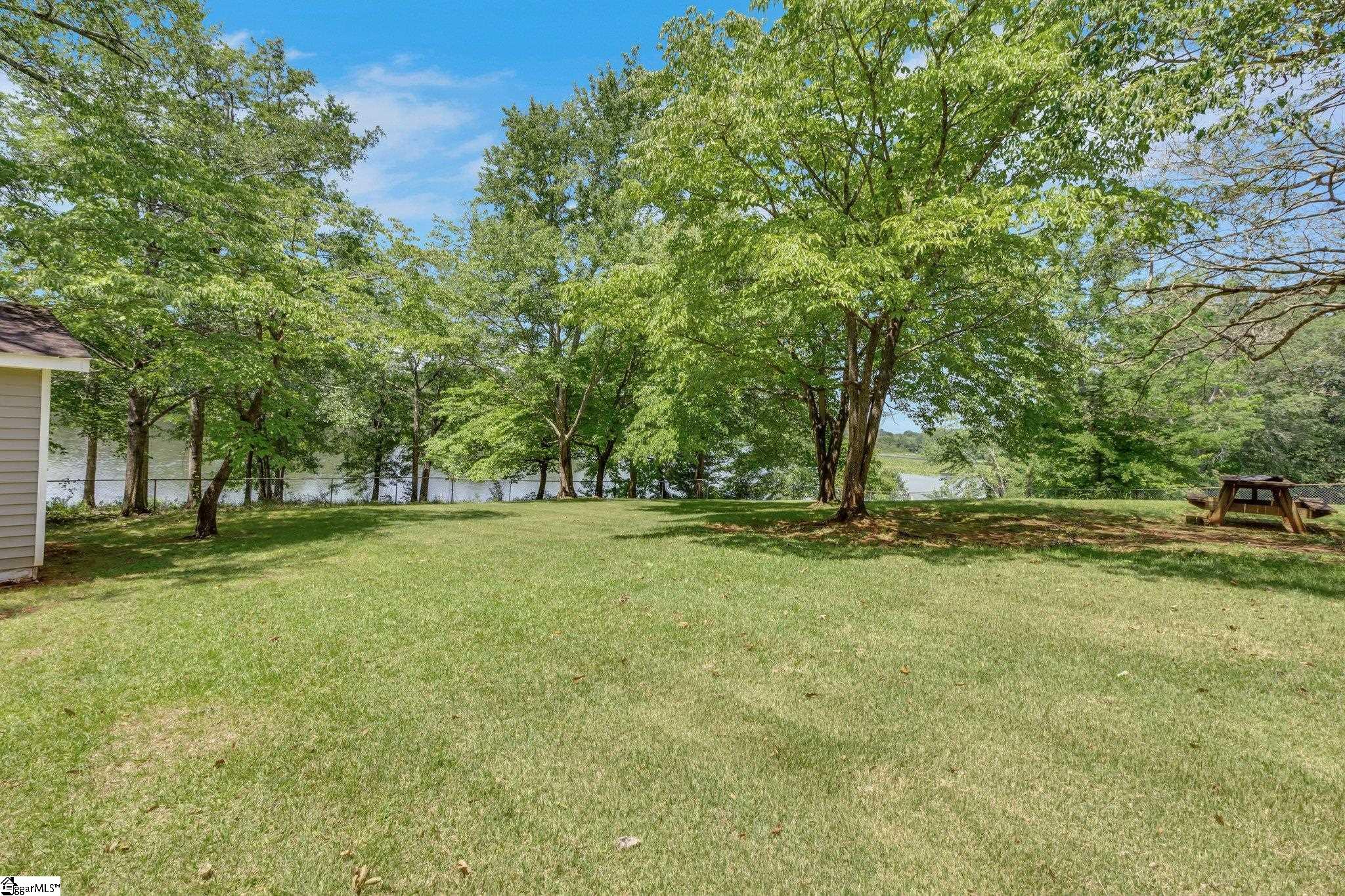 Greer, South Carolina 29651, United States, 4 Bedrooms Bedrooms, ,2 BathroomsBathrooms,Residential,Contingent,152022