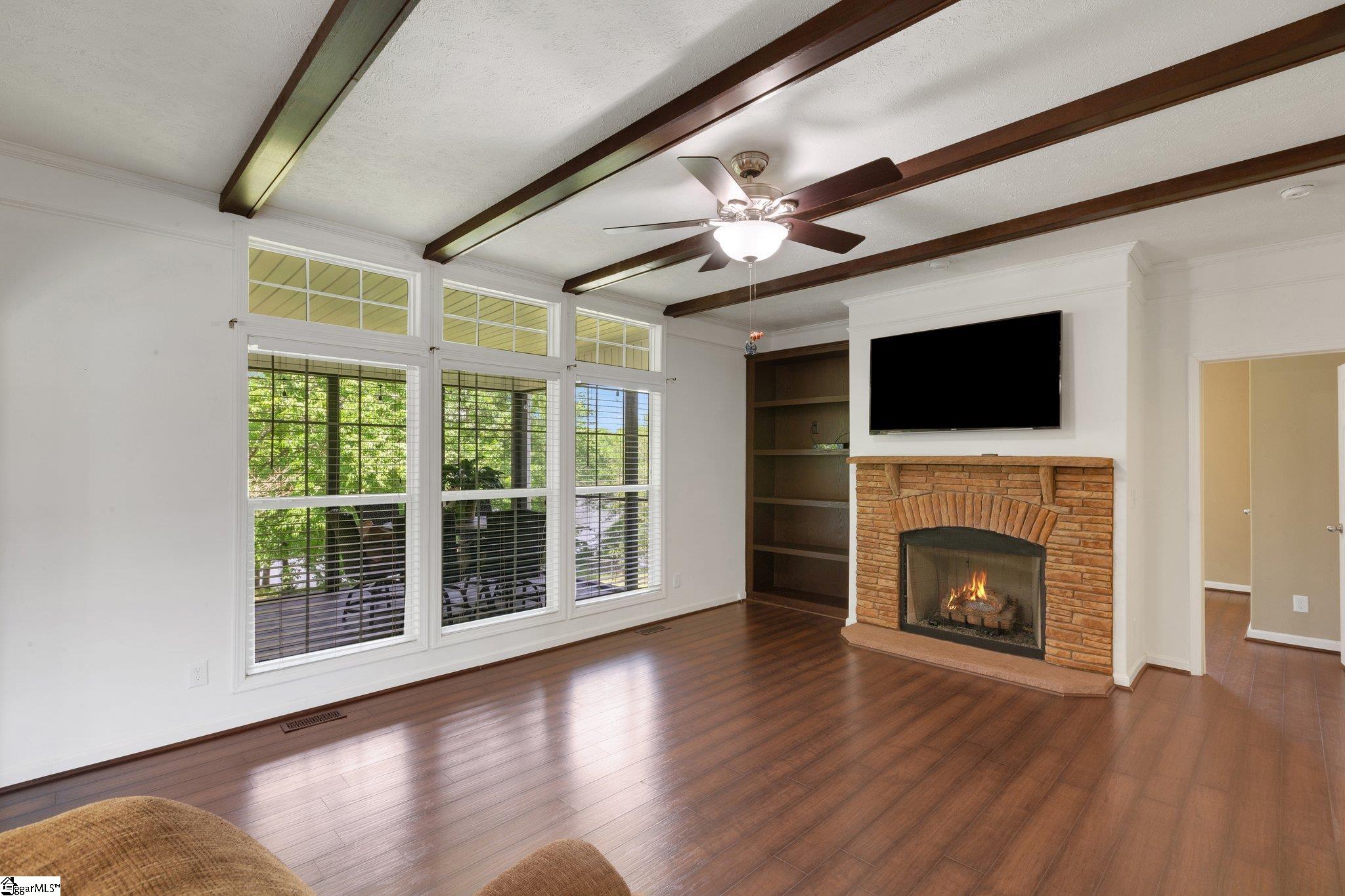 Greer, South Carolina 29651, United States, 4 Bedrooms Bedrooms, ,2 BathroomsBathrooms,Residential,Contingent,152022