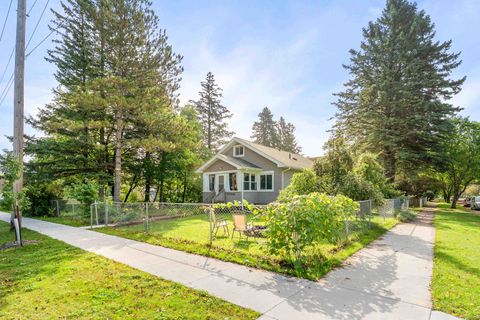 Tiny photo for 6022 Raleigh St, Duluth, MN 55807 (MLS # 6122083)