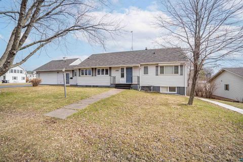 1311 E 3rd St, Superior, WI 54880 - MLS#: 6113088