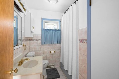 Tiny photo for 323 Plum St, Duluth, MN 55811 (MLS # 6122085)