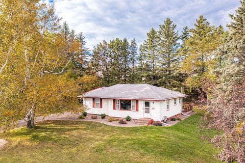 Tiny photo for 323 Plum St, Duluth, MN 55811 (MLS # 6122085)