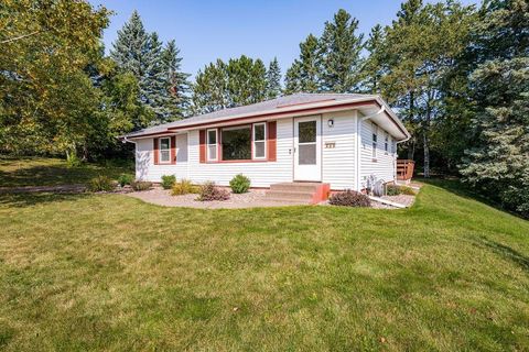 Tiny photo for 323 Plum St, Duluth, MN 55811 (MLS # 6122085)