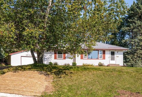 Tiny photo for 323 Plum St, Duluth, MN 55811 (MLS # 6122085)