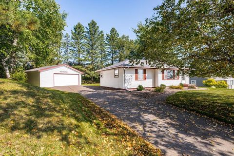 Photo of 323 Plum St, Duluth, MN 55811 (MLS # 6122085)