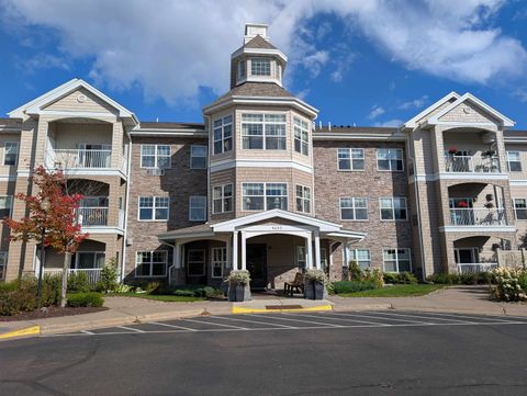 Photo of 4042 Haines Rd #109, Duluth, MN 55811 (MLS # 6122039)