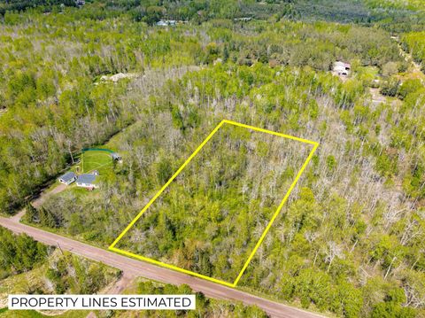 Photo of 32 Poplar Rd, Duluth, MN 55804 (MLS # 6122093)