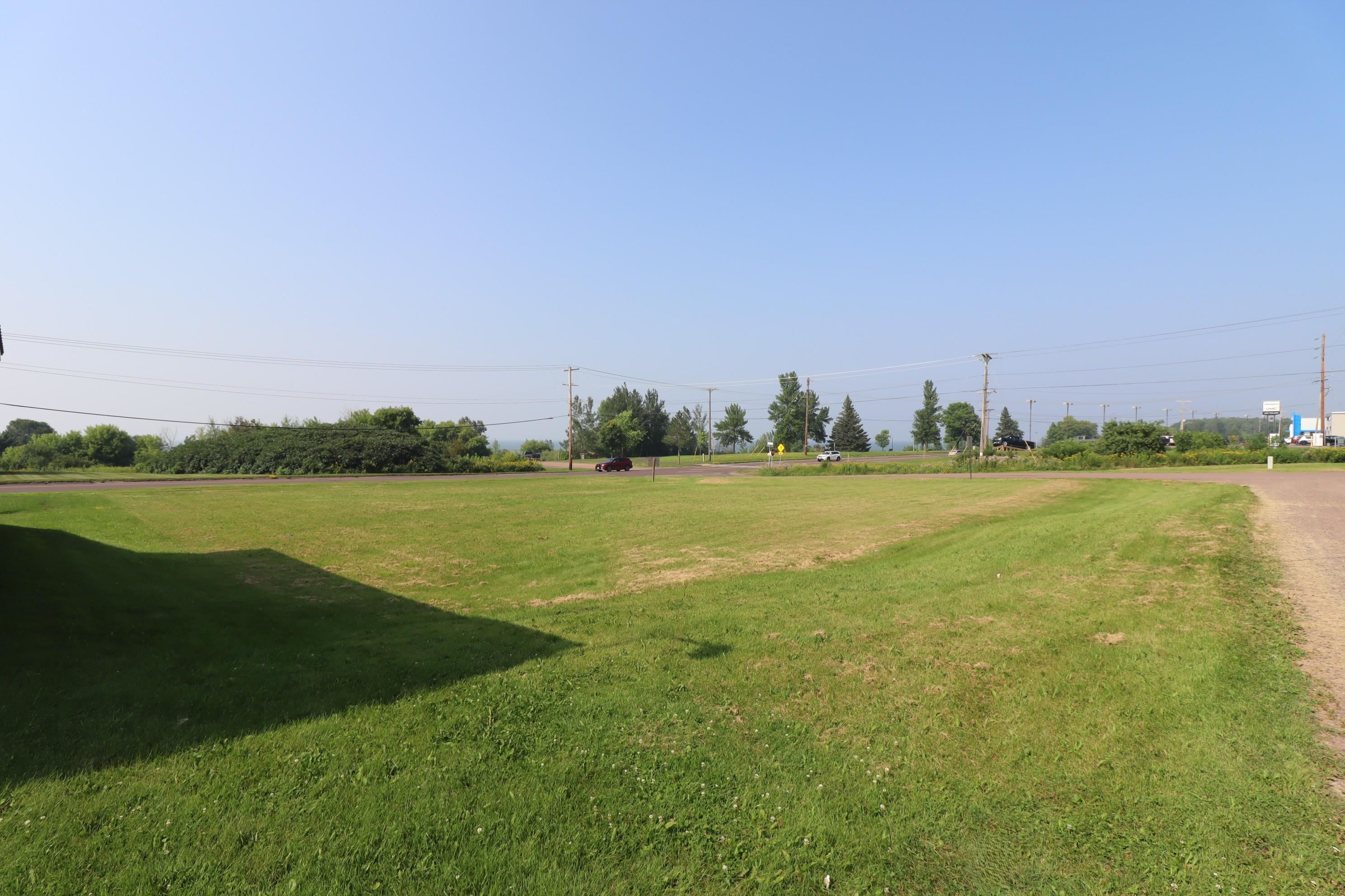 14XX Lake Shore Dr E