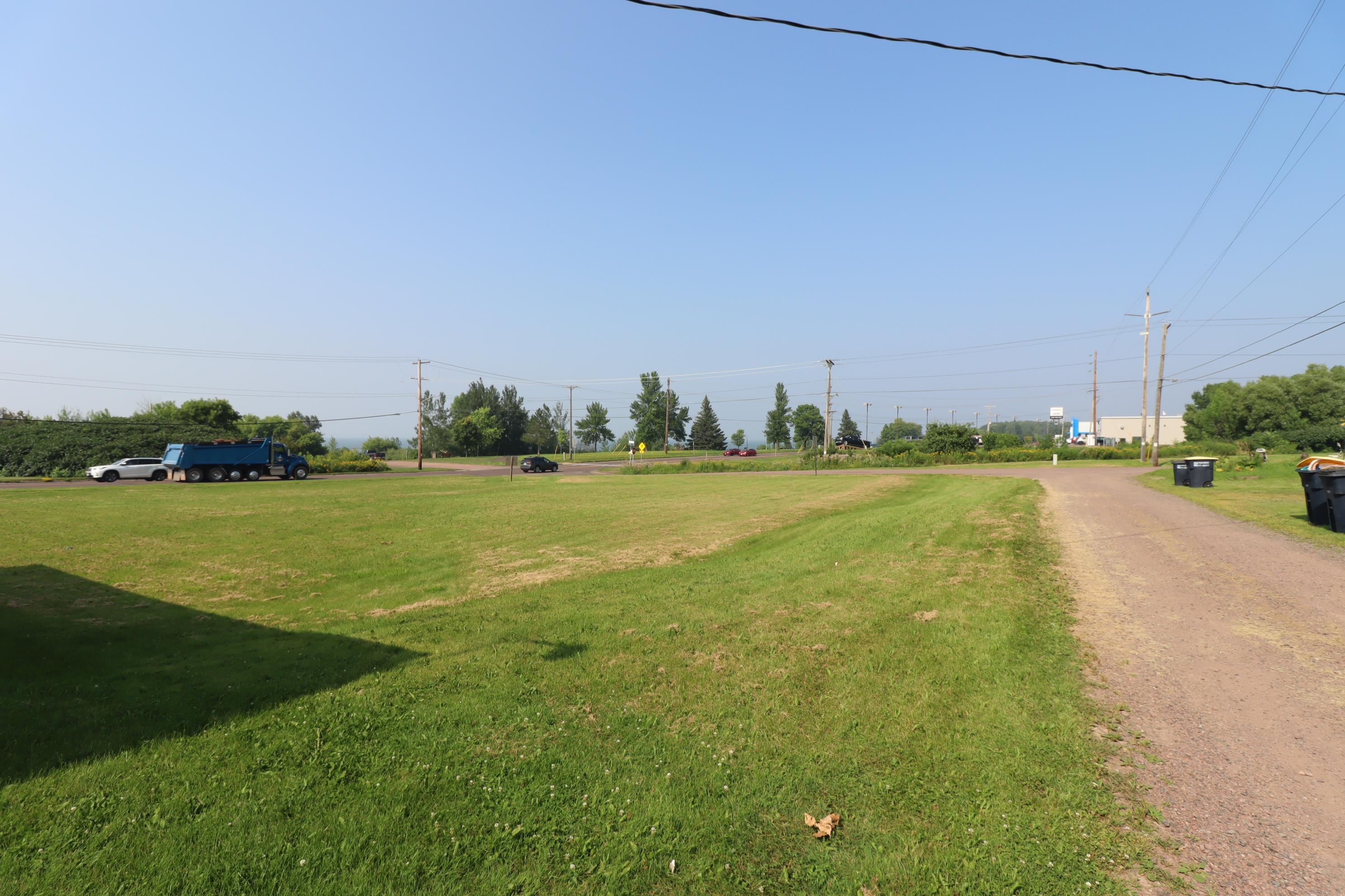 14XX Lake Shore Dr E
