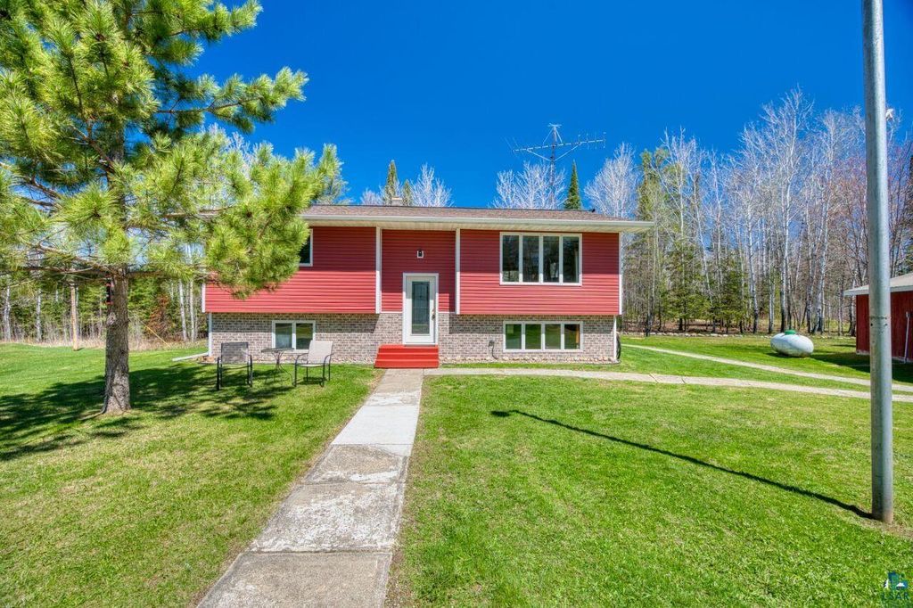 Photo for 42466 Highway 65, Nashwauk, MN 55769 (MLS # 6119204)