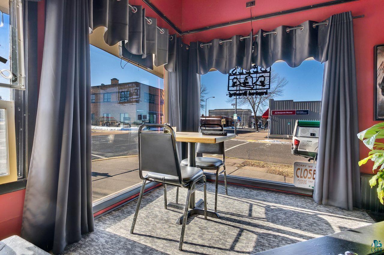 201 E Main St