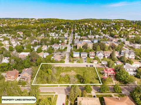 Tiny photo for xxx E 2nd St, Duluth, MN 55812 (MLS # 6117537)