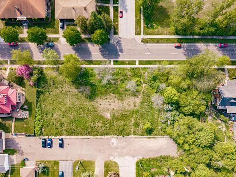 Tiny photo for xxx E 2nd St, Duluth, MN 55812 (MLS # 6117537)