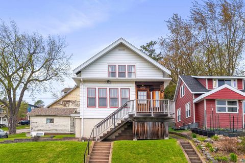 Photo of 1203 E 11th St, Duluth, MN 55805 (MLS # 6119489)
