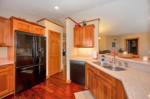 Tiny photo for 205 Bluff's Ridge Ct, Duluth, MN 55811 (MLS # 6122016)