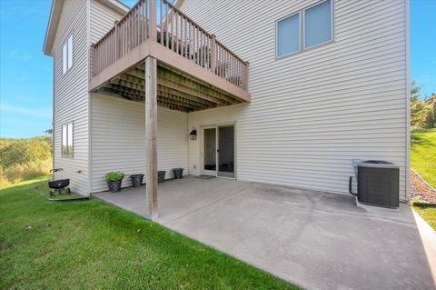 Tiny photo for 205 Bluff's Ridge Ct, Duluth, MN 55811 (MLS # 6122016)