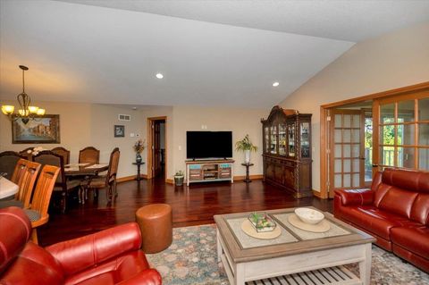 Tiny photo for 205 Bluff's Ridge Ct, Duluth, MN 55811 (MLS # 6122016)