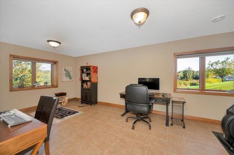 Tiny photo for 205 Bluff's Ridge Ct, Duluth, MN 55811 (MLS # 6122016)