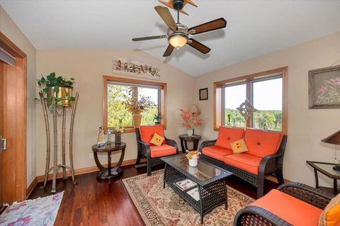 Tiny photo for 205 Bluff's Ridge Ct, Duluth, MN 55811 (MLS # 6122016)