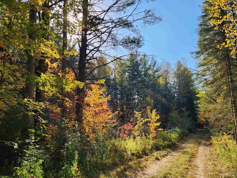 8697 E Town Line Rd Hawthorne WI 54842