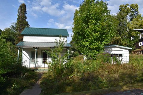 21 N 7th St Bayfield WI 54814