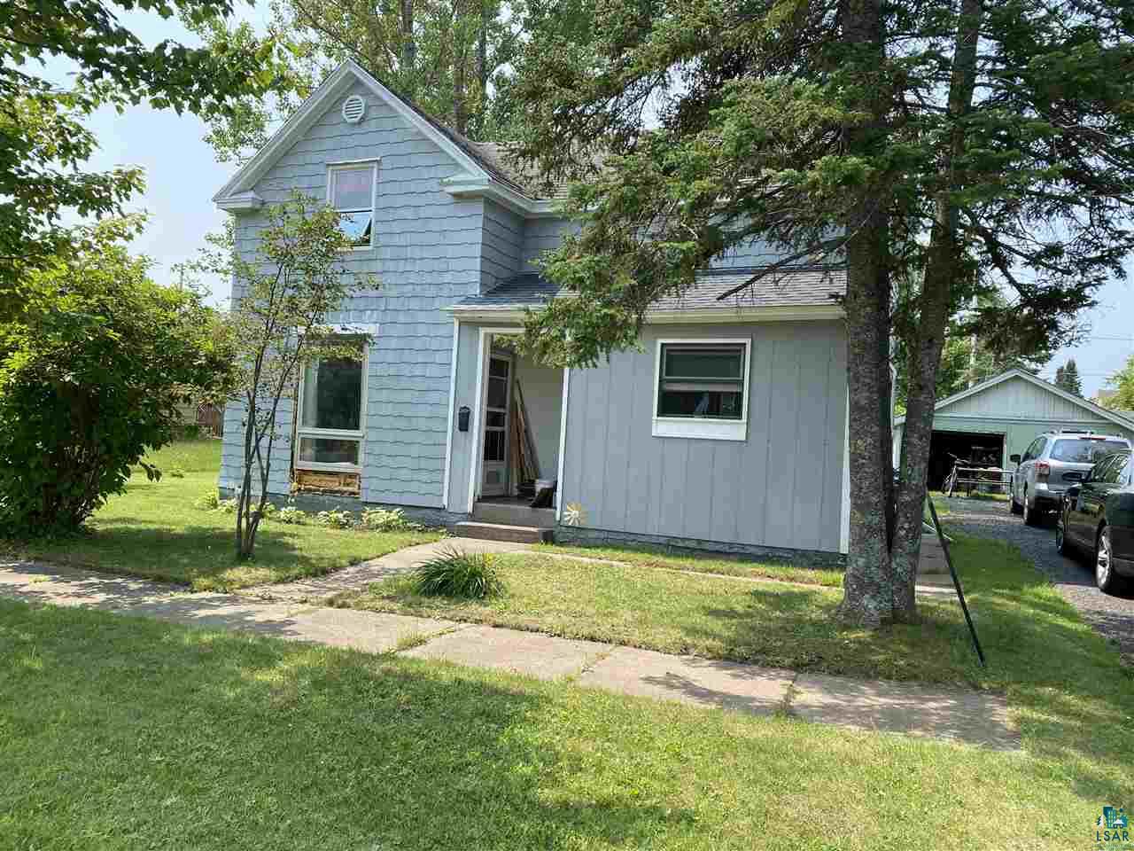 Photo 1 of 14 — 908 E 6th St, Superior, WI 54880