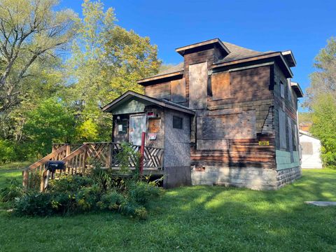 Photo of 3717 W 6th St, Duluth, MN 55807 (MLS # 6122156)