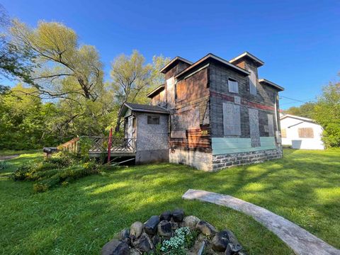 Tiny photo for 3717 W 6th St, Duluth, MN 55807 (MLS # 6122156)